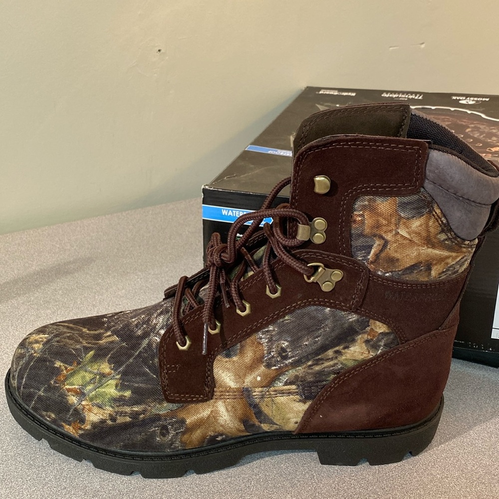 Brahma - Hunter waterproof camo boots. Size 13